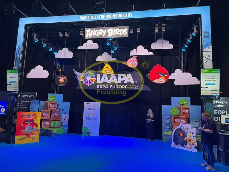 IAAPA London Fwulong booth 1.jpg